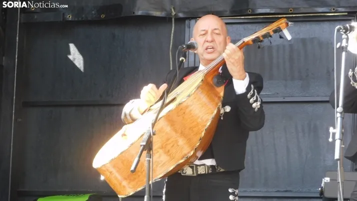 Fotos: Mariano Granados se traslada hasta M&eacute;xico con un grupo de mariachis