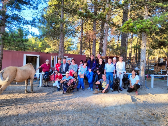 Afiliados a la ONCE en Soria viven una experiencia a caballo 