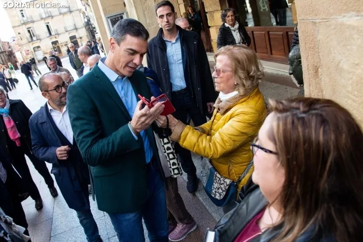 La visita de Pedro Sánchez en imágenes