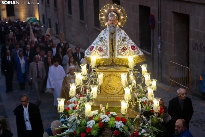 Procesión y traca en honor a San Saturio