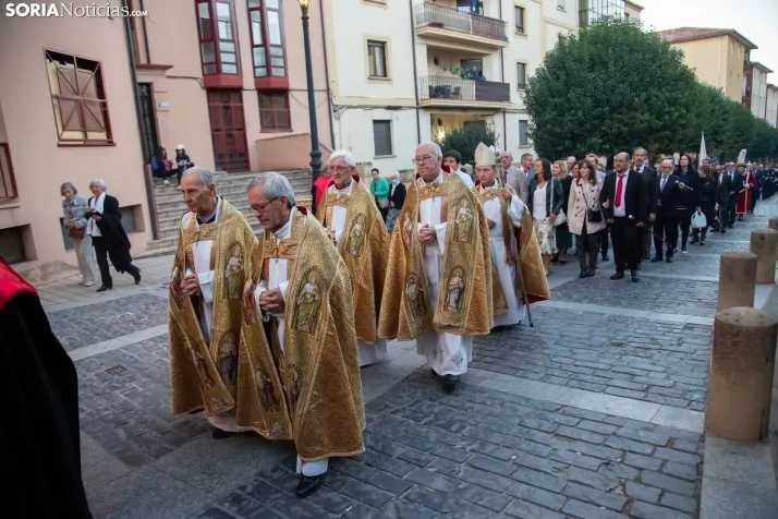 Procesión y traca en honor a San Saturio
