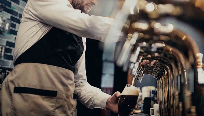 Castilla y León destina 2 millones de euros para favorecer la contratación indefinida en la hostelería