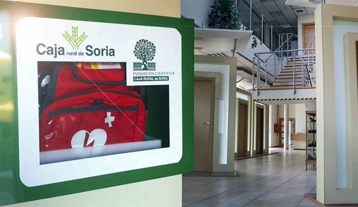 Caja Rural actualiza sus desfibriladores para cumplir la normativa