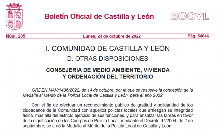 La Junta reconoce a la primera promoción de mujeres en la Policía Local en sus galardones anuales
