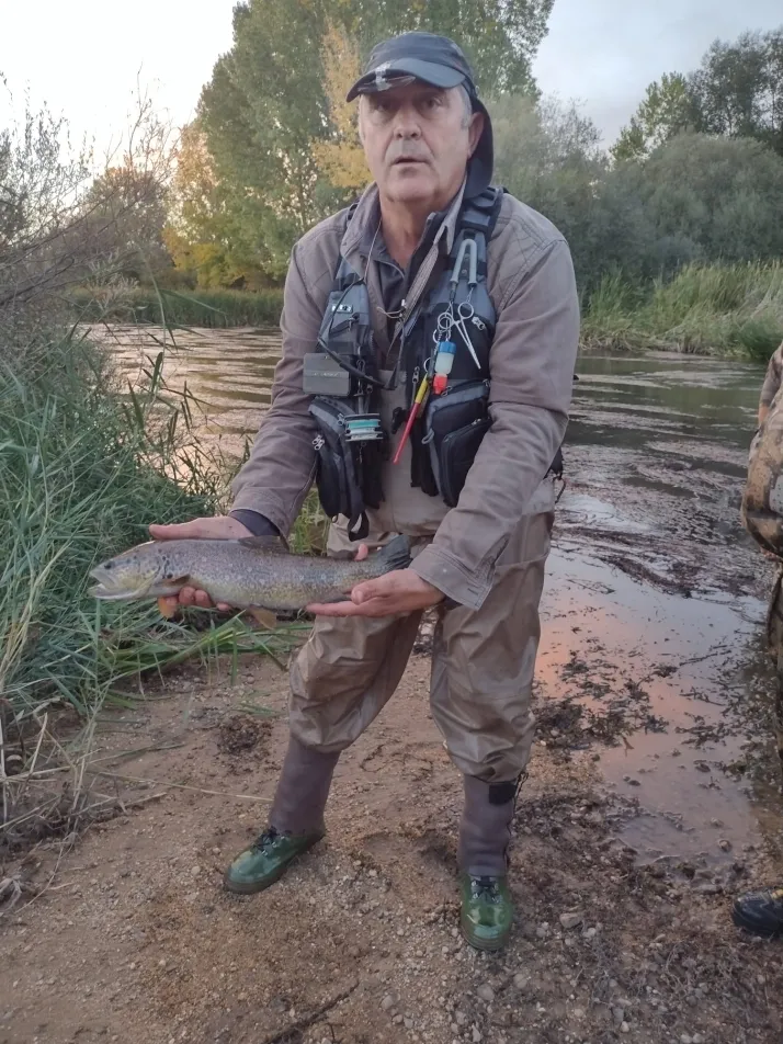 Fotos: Un reciente campe&oacute;n del mundo triunfa en el M&aacute;ster de Pesca de Salm&oacute;nidos en Soria
