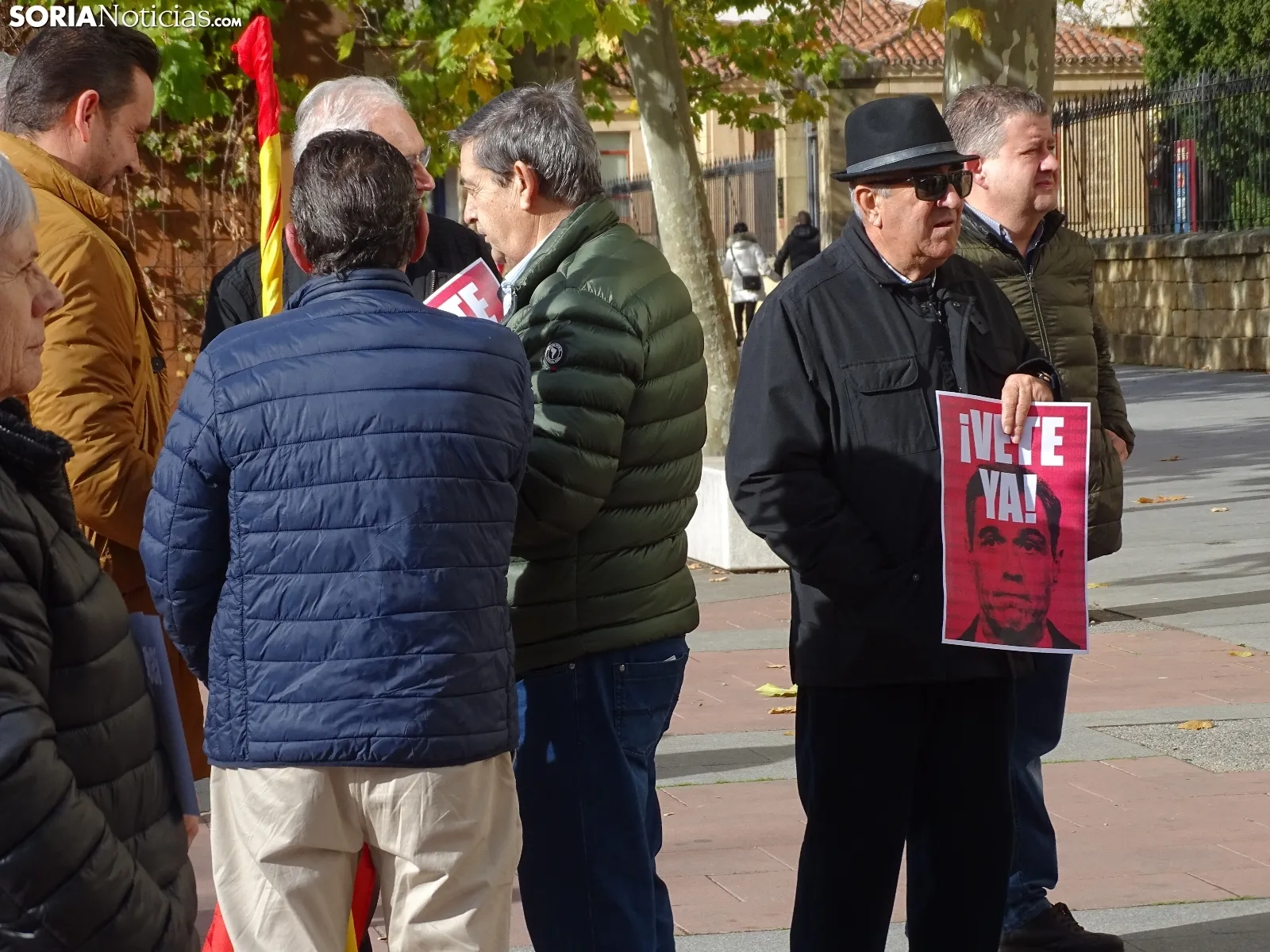 Una imagen del acto celebrado hoy en El Espolón convocado por Vox Soria. /SN