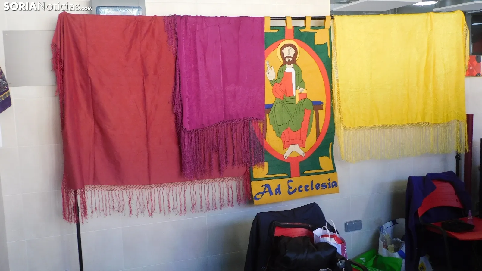 Foto 2 - Fotos: el mercado m&aacute;s tradicional del traje llega a Soria