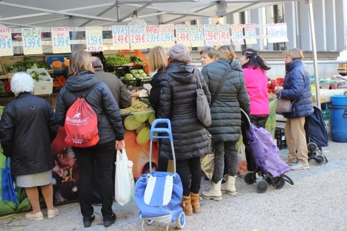 En im&aacute;genes: El mercadillo de los jueves en Soria