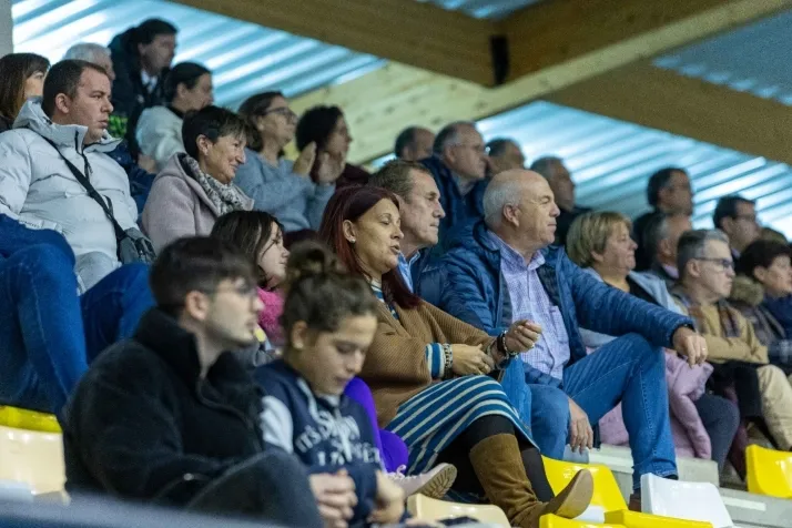 Galer&iacute;a de im&aacute;genes: v&eacute;rtigo en el BM Soria-BM Torrelavega