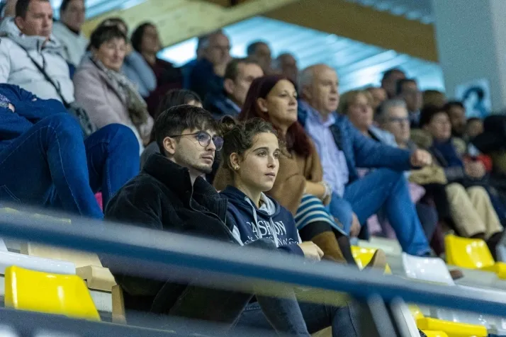 Galer&iacute;a de im&aacute;genes: v&eacute;rtigo en el BM Soria-BM Torrelavega