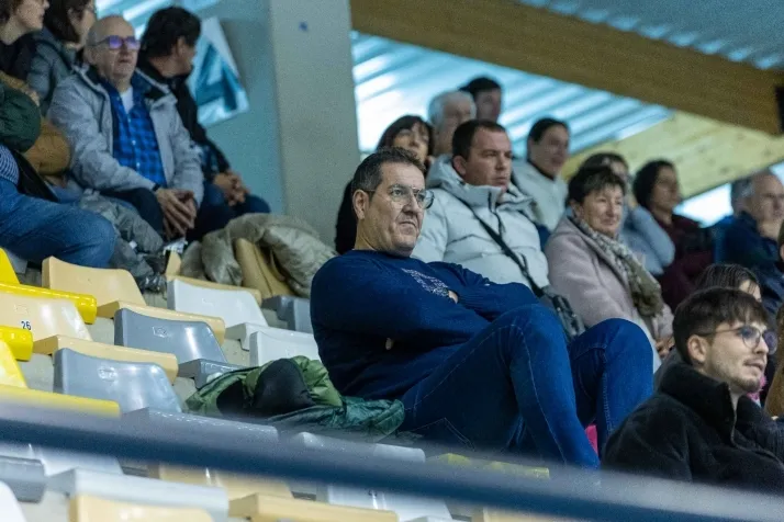 Galer&iacute;a de im&aacute;genes: v&eacute;rtigo en el BM Soria-BM Torrelavega