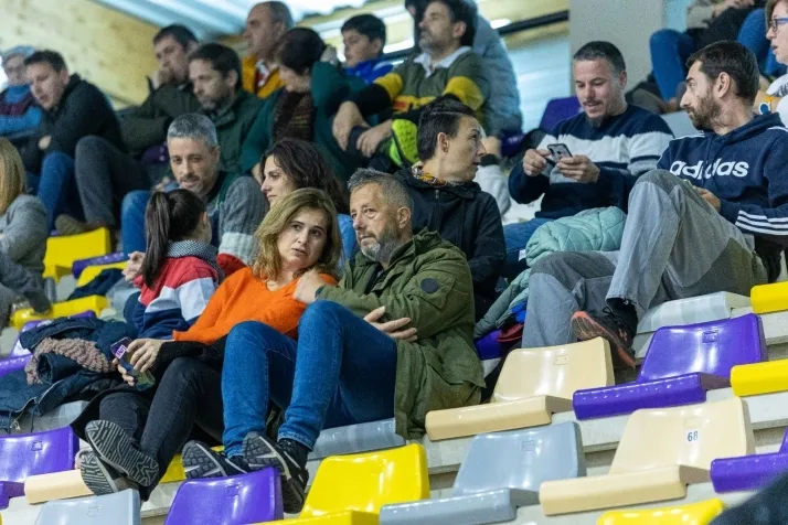 Galer&iacute;a de im&aacute;genes: v&eacute;rtigo en el BM Soria-BM Torrelavega