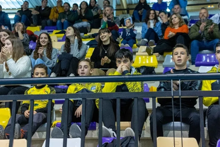 Galer&iacute;a de im&aacute;genes: v&eacute;rtigo en el BM Soria-BM Torrelavega