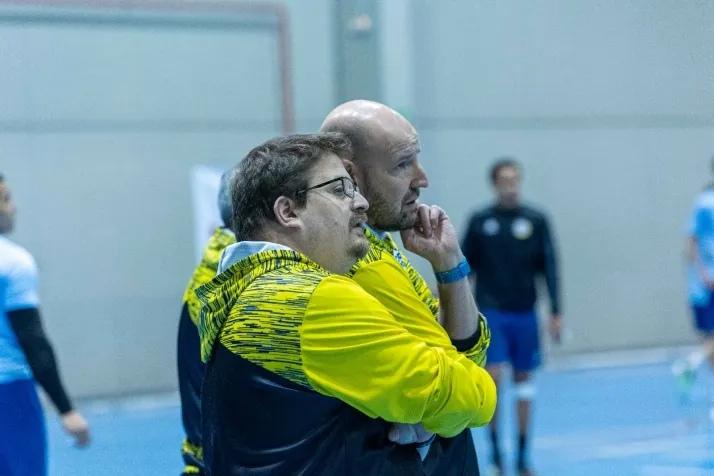 Galer&iacute;a de im&aacute;genes: v&eacute;rtigo en el BM Soria-BM Torrelavega