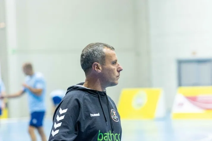 Galer&iacute;a de im&aacute;genes: v&eacute;rtigo en el BM Soria-BM Torrelavega