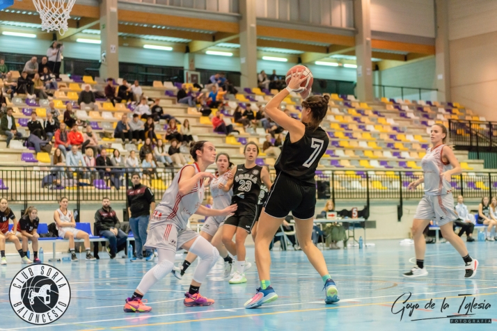El CSB senior femenino despide la primera vuelta en casa
