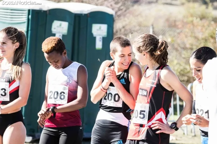 Fotos: Thierry Ndikumwenayo y Lucy Maiwa triunfan en el Cross de Soria