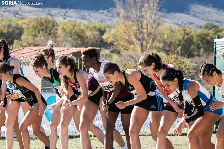 Fotos: Thierry Ndikumwenayo y Lucy Maiwa triunfan en el Cross de Soria