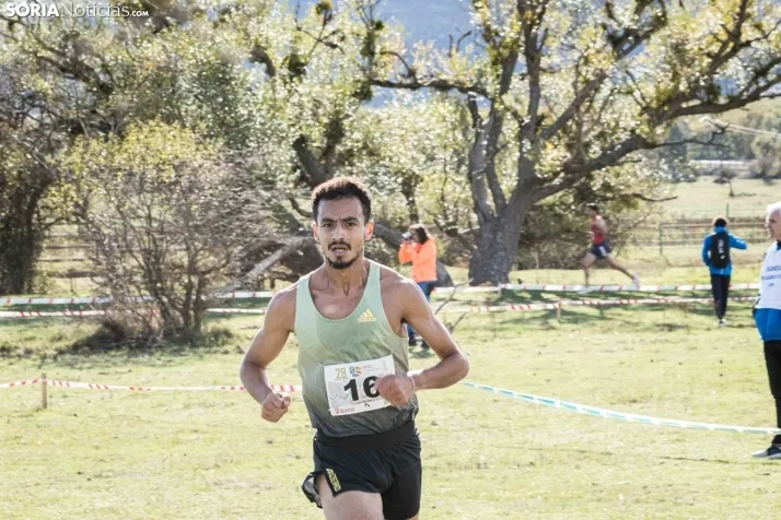 Fotos: Thierry Ndikumwenayo y Lucy Maiwa triunfan en el Cross de Soria