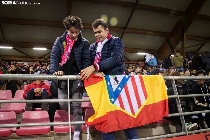 Gradas del Atlético de Madrid vs. Almazán