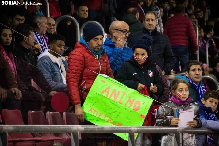 Gradas del Atlético de Madrid vs. Almazán