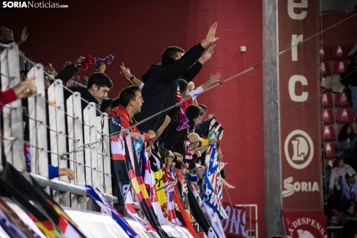 Gradas del Atlético de Madrid vs. Almazán