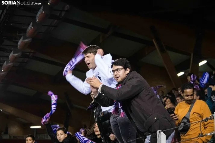 Gradas del Atlético de Madrid vs. Almazán