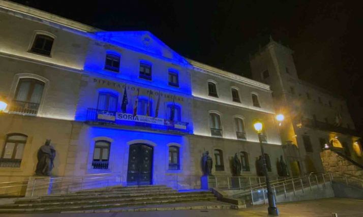 Azul en el Palacio Provincial para dar luz a la diabetes