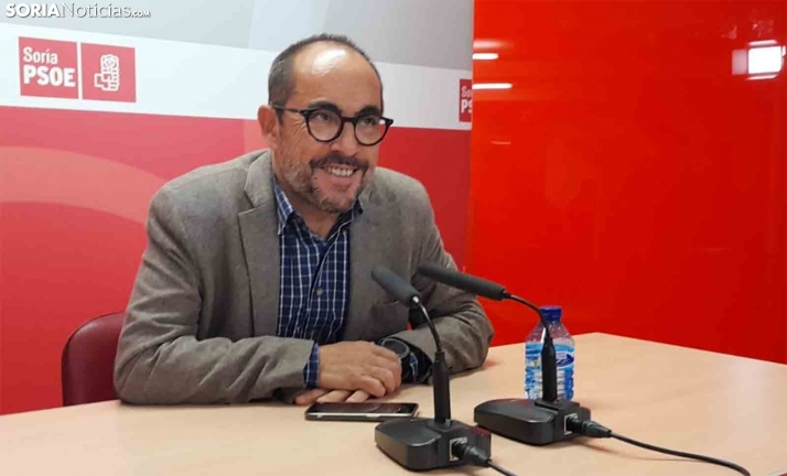 Rey confía en mejorar la aplicación de las ayudas al funcionamiento