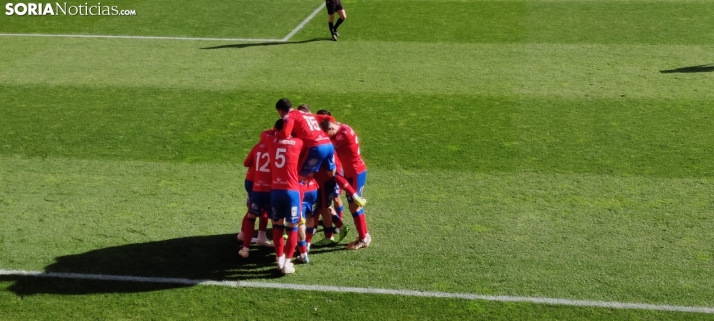Numancia 3-3 Sabadell, frenético reparto de puntos en el estreno de Iñaki Bea