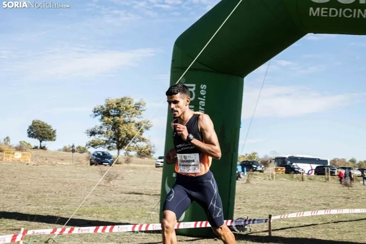Fotos: Thierry Ndikumwenayo y Lucy Maiwa triunfan en el Cross de Soria