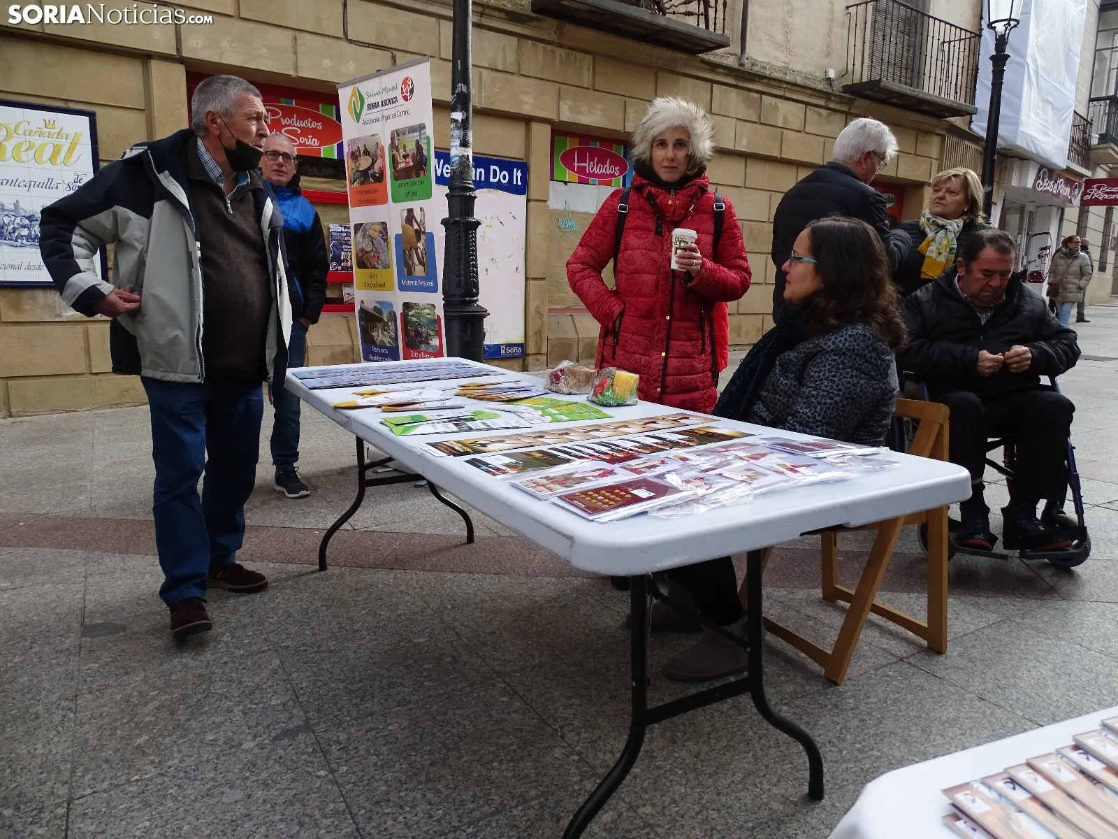 Una imagen de la concentración para la lectura del manifiesto y mesas informativas. /SN