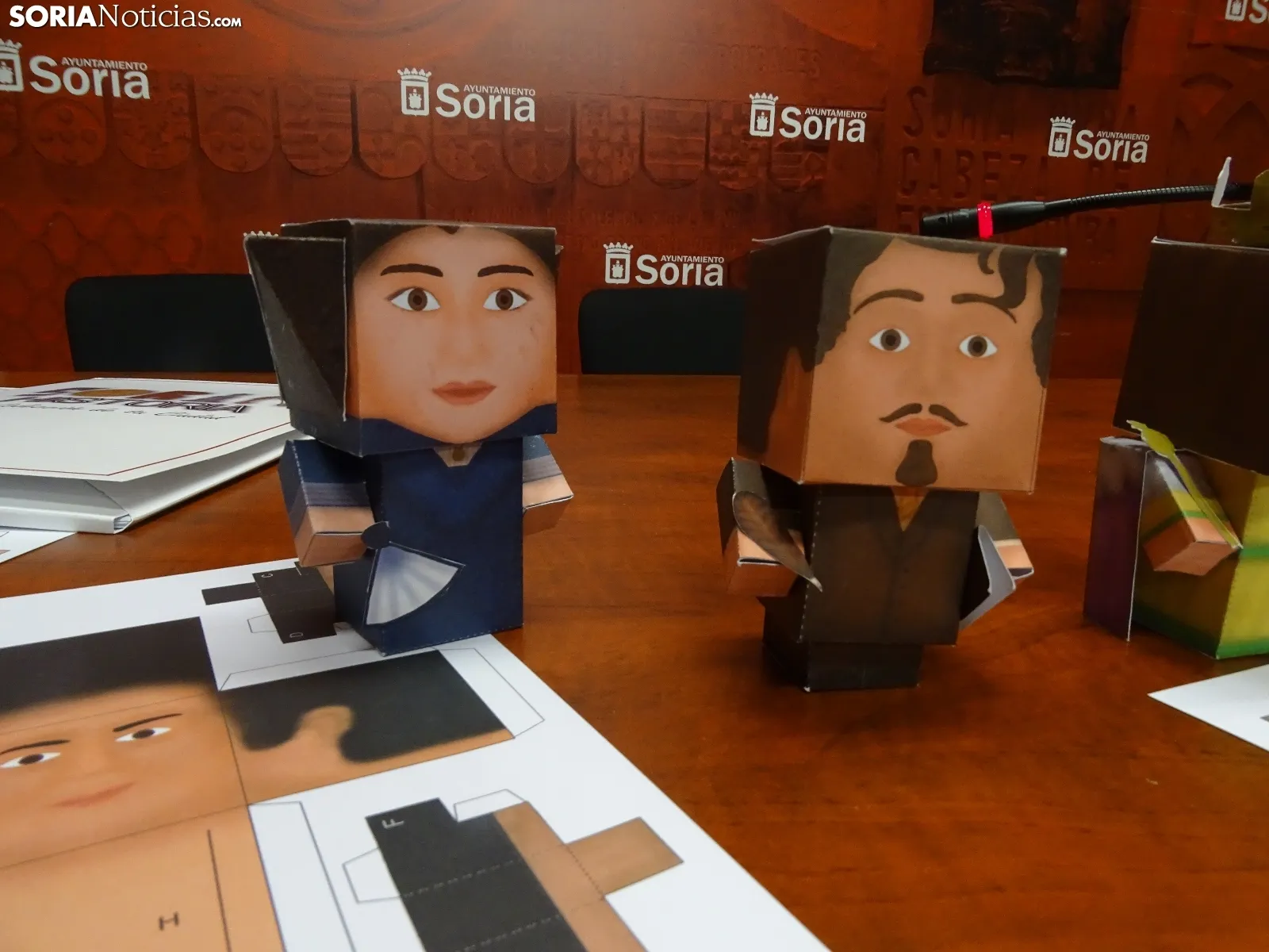 Foto 7 - Recortables de historia soriana para regalar esta Navidad