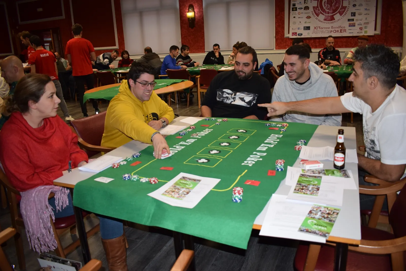 Foto 7 - M&aacute;s de medio centenar de jugadores en el XI Torneo Ben&eacute;fico de P&oacute;ker Aspace