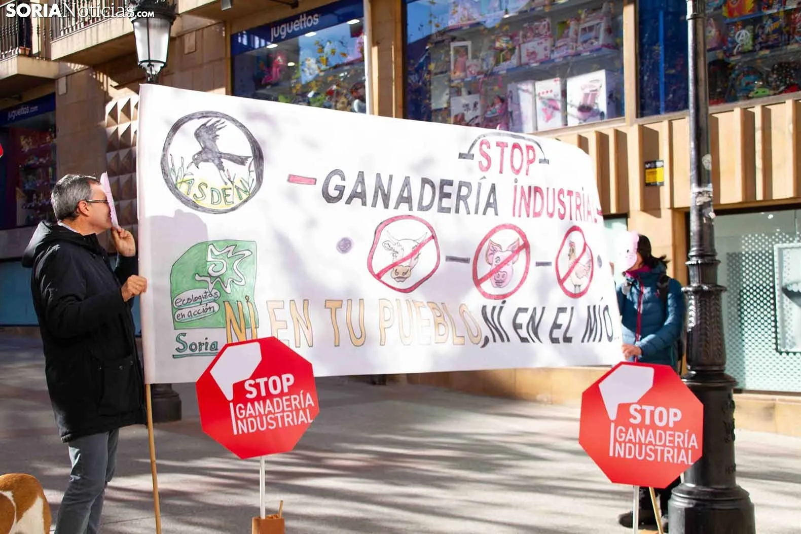 Manifestación STOP Ganadería Industrial. /EAR.