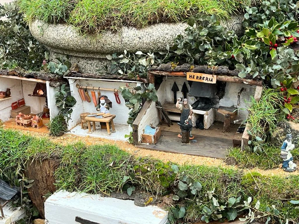 Imágenes del Belén y la comida popular. /CG