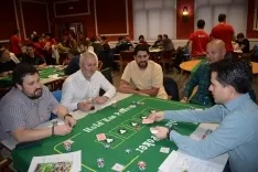 Foto 6 - M&aacute;s de medio centenar de jugadores en el XI Torneo Ben&eacute;fico de P&oacute;ker Aspace