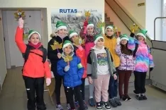 Foto 6 - Un centenar de personas, en la colocaci&oacute;n del bel&eacute;n en Santa Ana