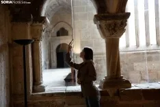 Refugiados ucranianos en El Burgo de Osma en su visita a la catedral. /María Ferrer