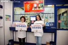Gerentes de la administración de lotería nº 4 de la capital. /María Ferrer