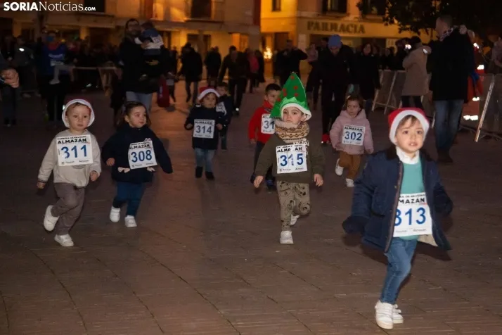 Galer&iacute;a: carrera de Navidad en Almaz&aacute;n