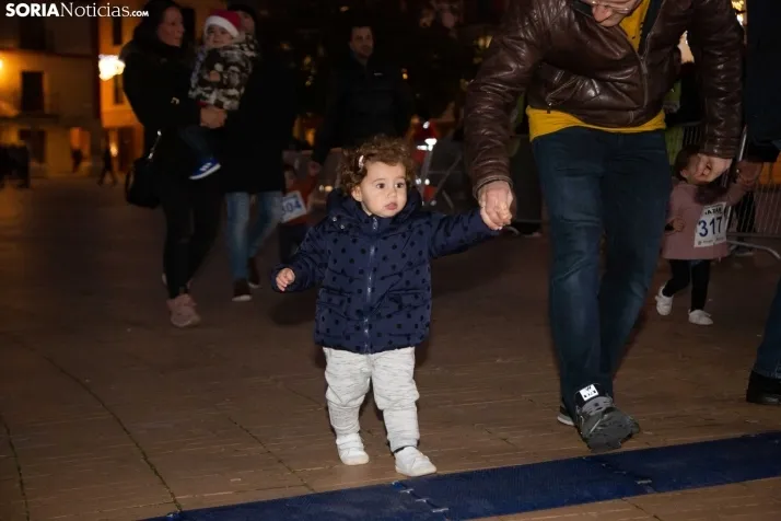 Galer&iacute;a: carrera de Navidad en Almaz&aacute;n