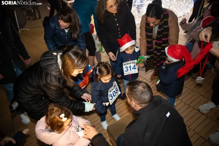 Galer&iacute;a: carrera de Navidad en Almaz&aacute;n