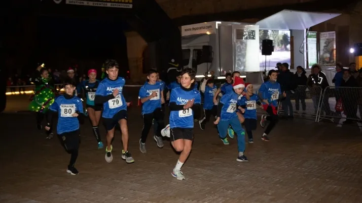 Galer&iacute;a: carrera de Navidad en Almaz&aacute;n
