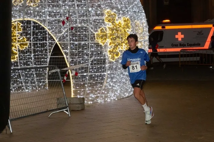 Galer&iacute;a: carrera de Navidad en Almaz&aacute;n
