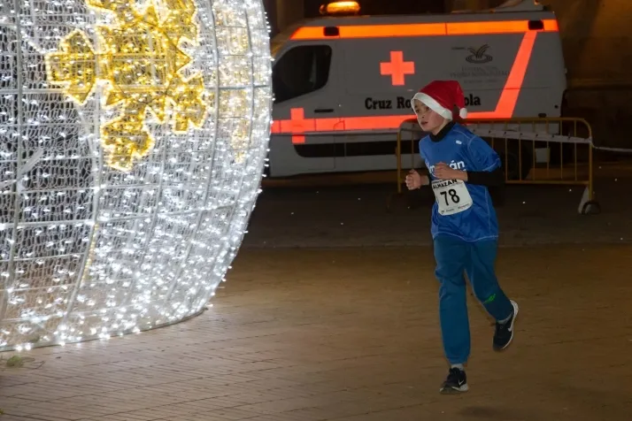 Galer&iacute;a: carrera de Navidad en Almaz&aacute;n