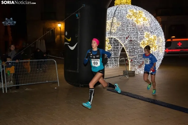 Galer&iacute;a: carrera de Navidad en Almaz&aacute;n