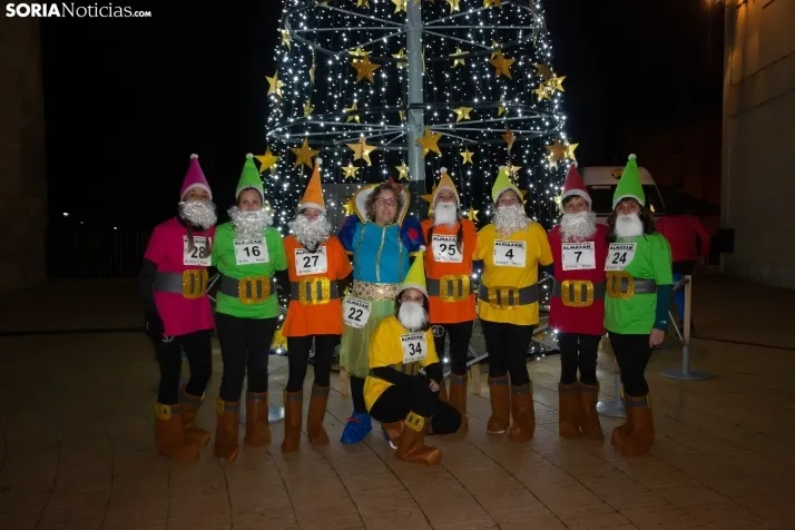 Galer&iacute;a: carrera de Navidad en Almaz&aacute;n