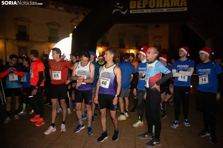 Galer&iacute;a: carrera de Navidad en Almaz&aacute;n