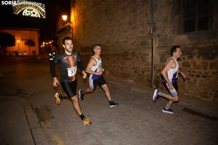 Galer&iacute;a: carrera de Navidad en Almaz&aacute;n